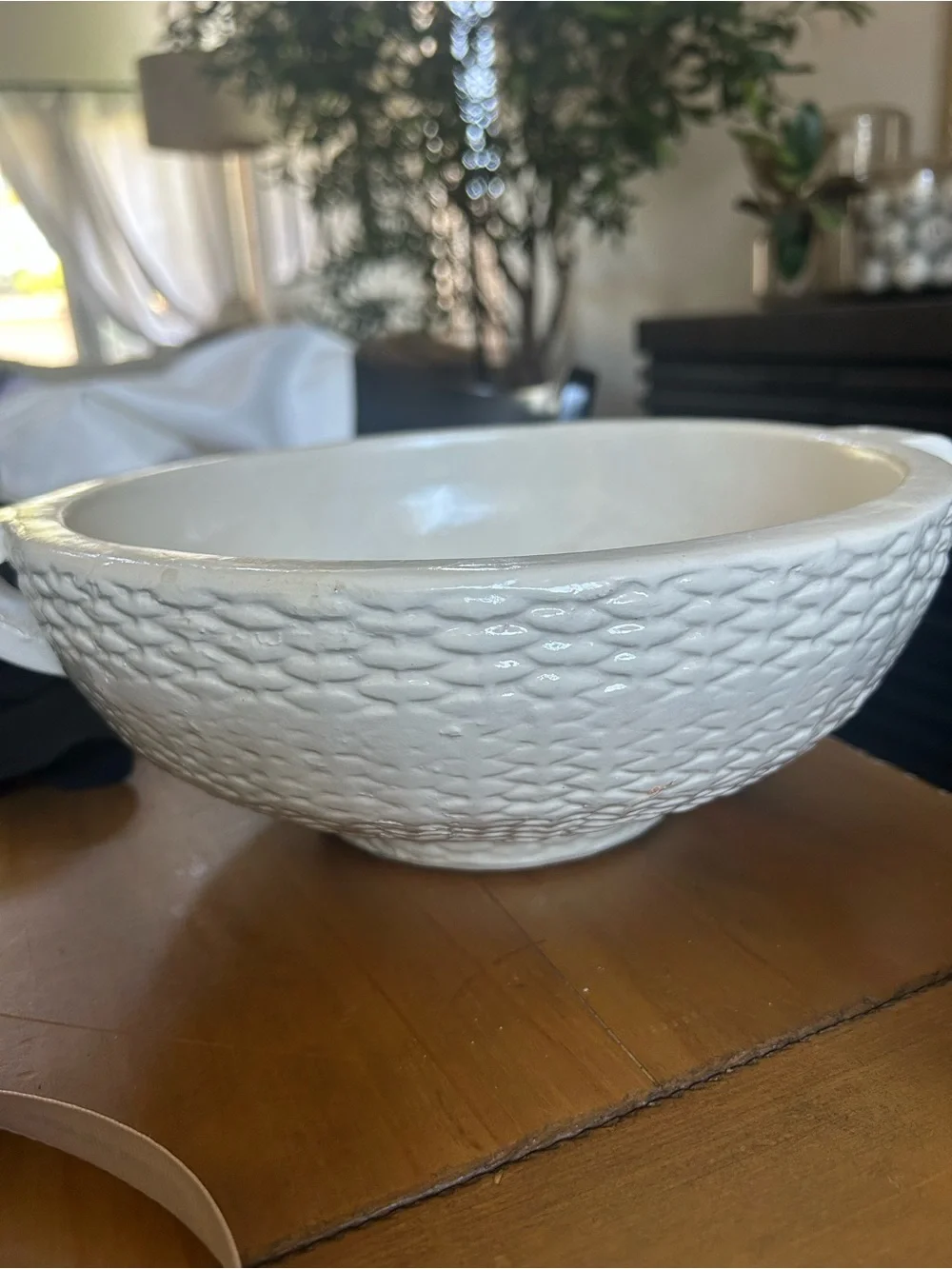 NWT Threshold x Studio McGee Haile Cream Ceramic Serving Bowl with Handles
